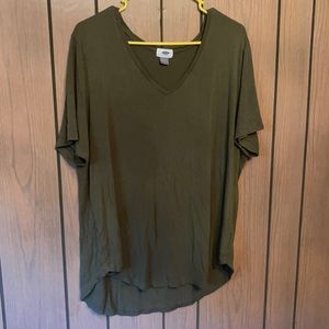 Green v neck old navy shirt size XL